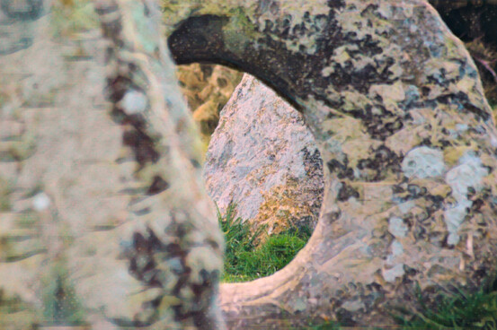 The Mȇn an Tol