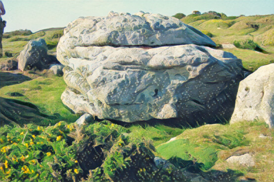 Propped stone at Carn Creis