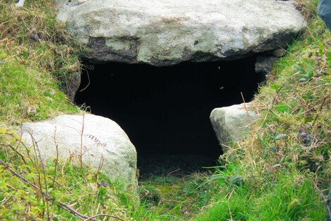Looking into the same chambered cairn at Treen (as the one in the pic left)