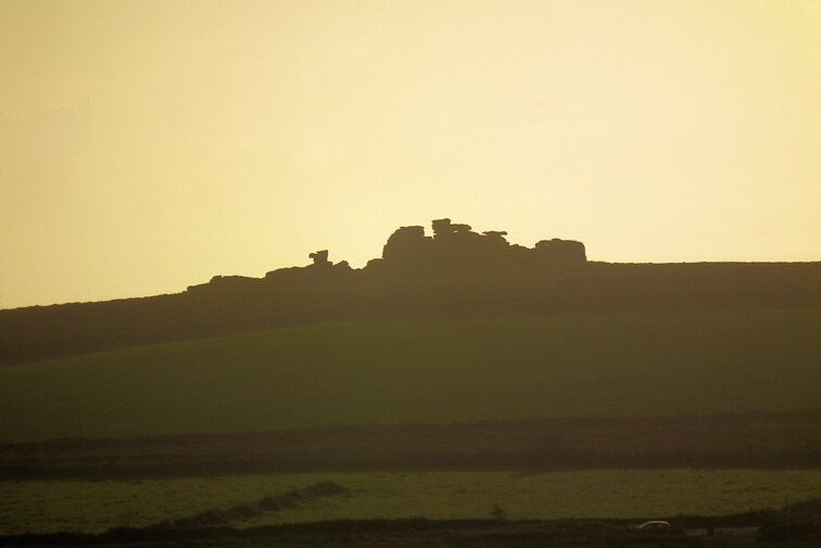 Carn Kenidjack from Chun